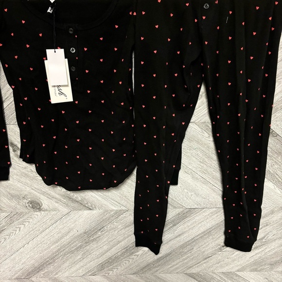 Plush | Thermal Heart Pajama Set Plus Scrunchie Black Hearts Size XS Gift - Picture 4 of 9